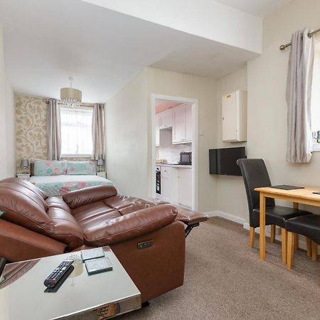 Beachcliffe Holiday Apartments Blackpool Luaran gambar