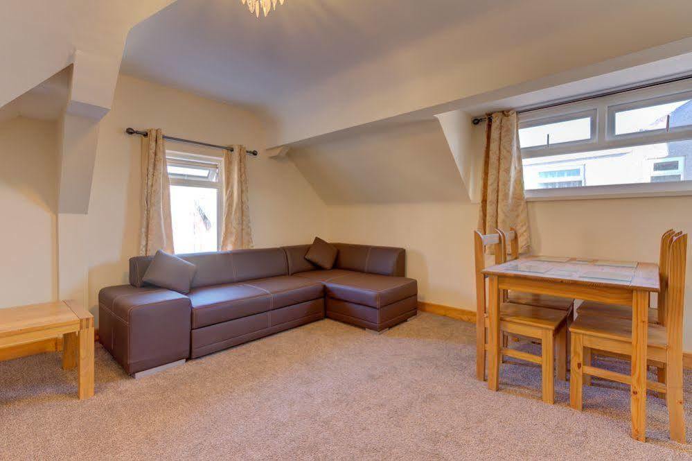 Beachcliffe Holiday Apartments Blackpool Luaran gambar
